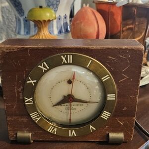 Vintage General Electric Clock
